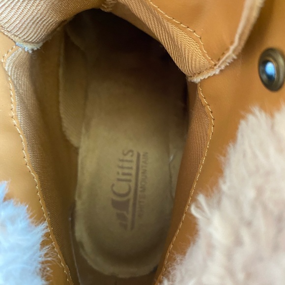Cliffs by White Mountain tan suede boot with fur , 3in heel - Picture 3 of 16